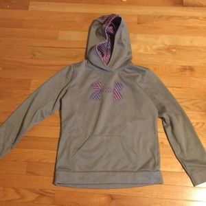 YXL Under Armour sweatshirt